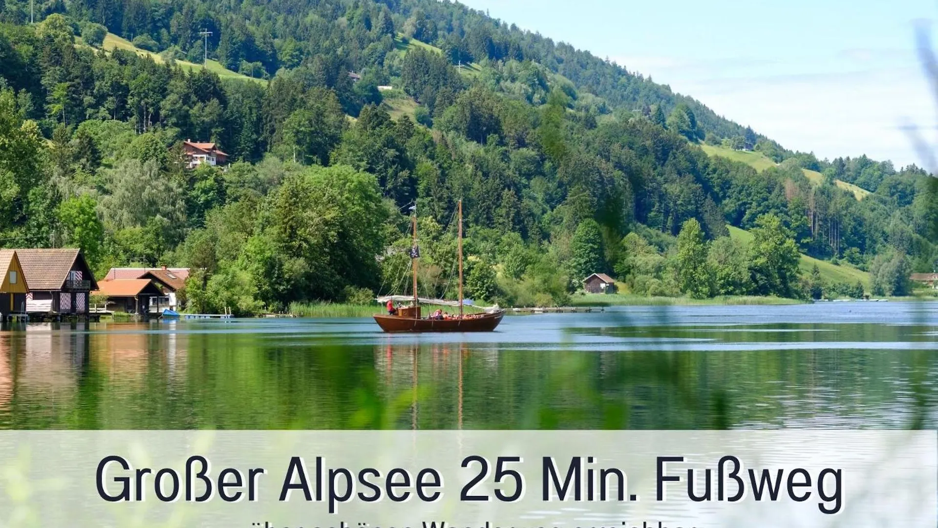 Ferienhof Eger - Entspannter Urlaub Mit Baby & Kleinkind - Wahlweise Top Modern Oder Guenstige Fewos - Ruhig Am Ende Der Strasse - Kaelbchen Fuettern - Traktor Fahren - Freie Fahrt Mit Den Hoernerbahnen In Sommersaison - E-Ladestation - E-Bike Verlei Immenstadt im Allgaeu 0*,  Germany